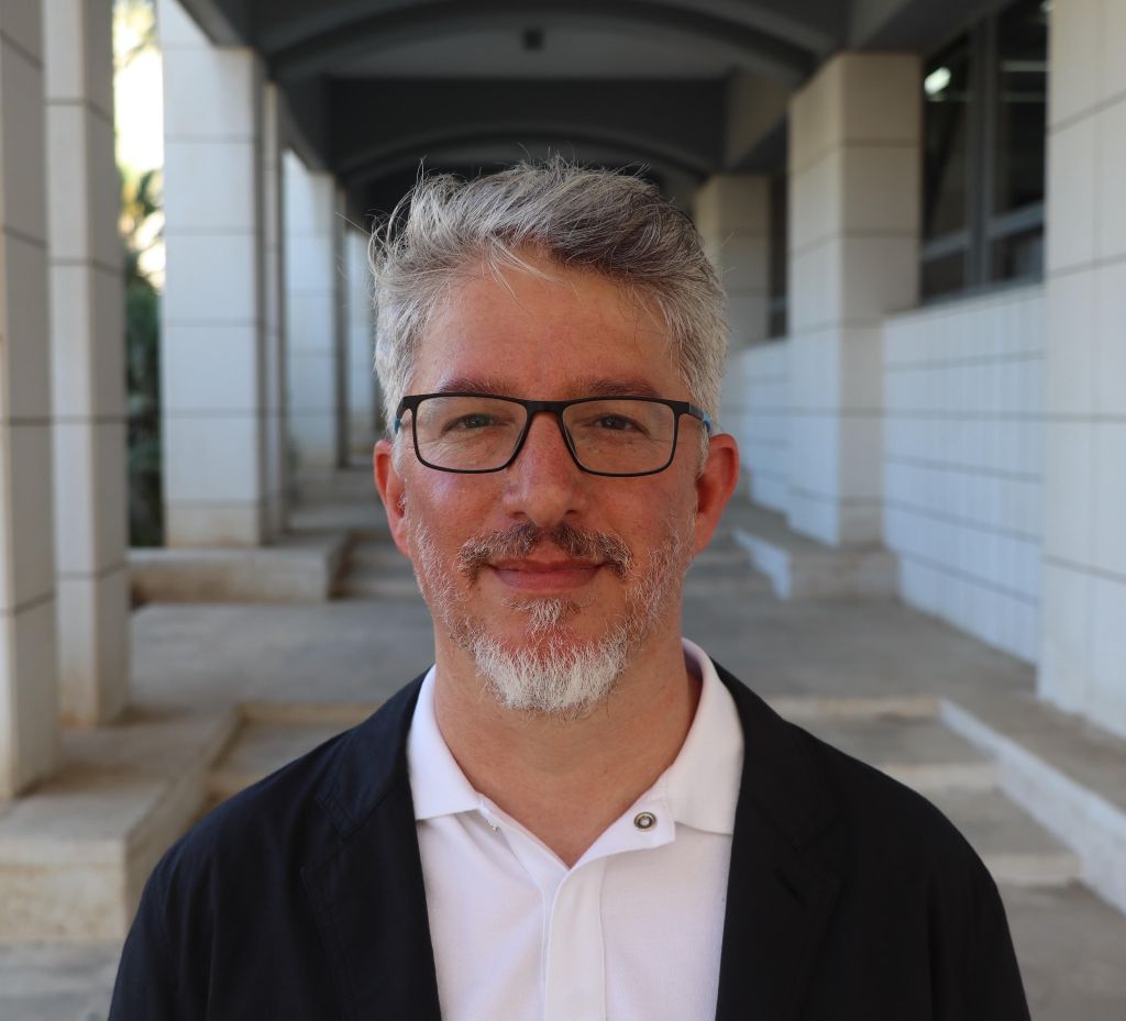 Prof. Eran Toch